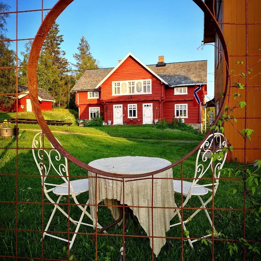 Haugtun Gardspensjonat Og Leiligheter Nordre Land Екстер'єр фото